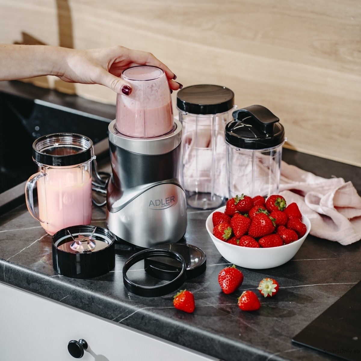 Adler Blender Smoothie Set AD 4084 Tabletop 1200 W Jar material BPA-Free EU Plug 10 Adler Blender Smoothie Set AD 4084 Tabletop 1200 W Jar material BPA-Free EU Plug 10
