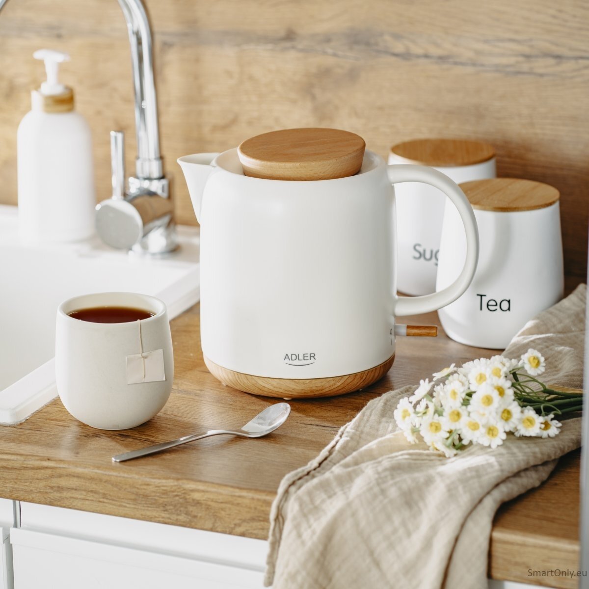 Adler Electric Kettle | AD 1304 | Electric | 1200 W | 1 L | Ceramic | 360° rotational base | White 10 Adler Electric Kettle | AD 1304 | Electric | 1200 W | 1 L | Ceramic | 360° rotational base | White 10