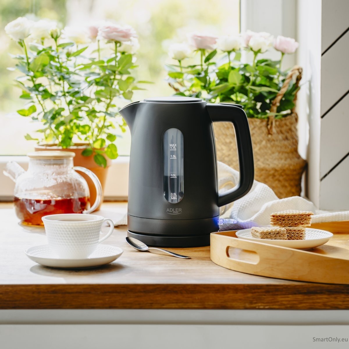 Adler Kettle | AD 1379b | Electric | 2200 W | 1.7 L | Polypropylene | 360° rotational base | Black 6 Adler Kettle | AD 1379b | Electric | 2200 W | 1.7 L | Polypropylene | 360° rotational base | Black 6