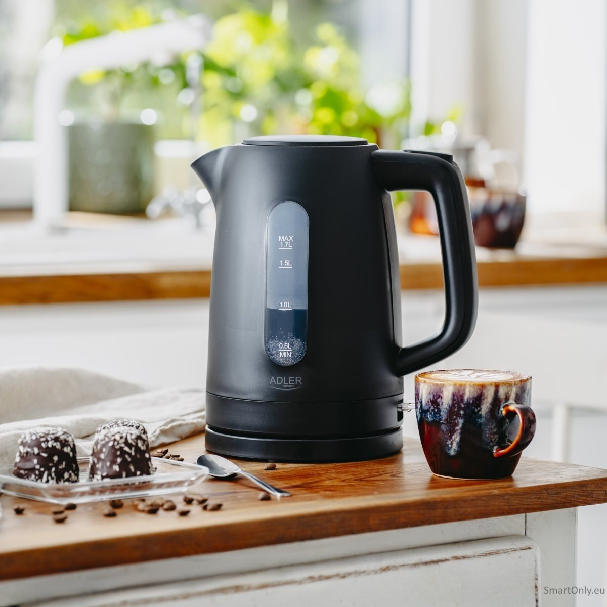 Adler Kettle | AD 1379b | Electric | 2200 W | 1.7 L | Polypropylene | 360° rotational base | Black 9 Adler Kettle | AD 1379b | Electric | 2200 W | 1.7 L | Polypropylene | 360° rotational base | Black 9