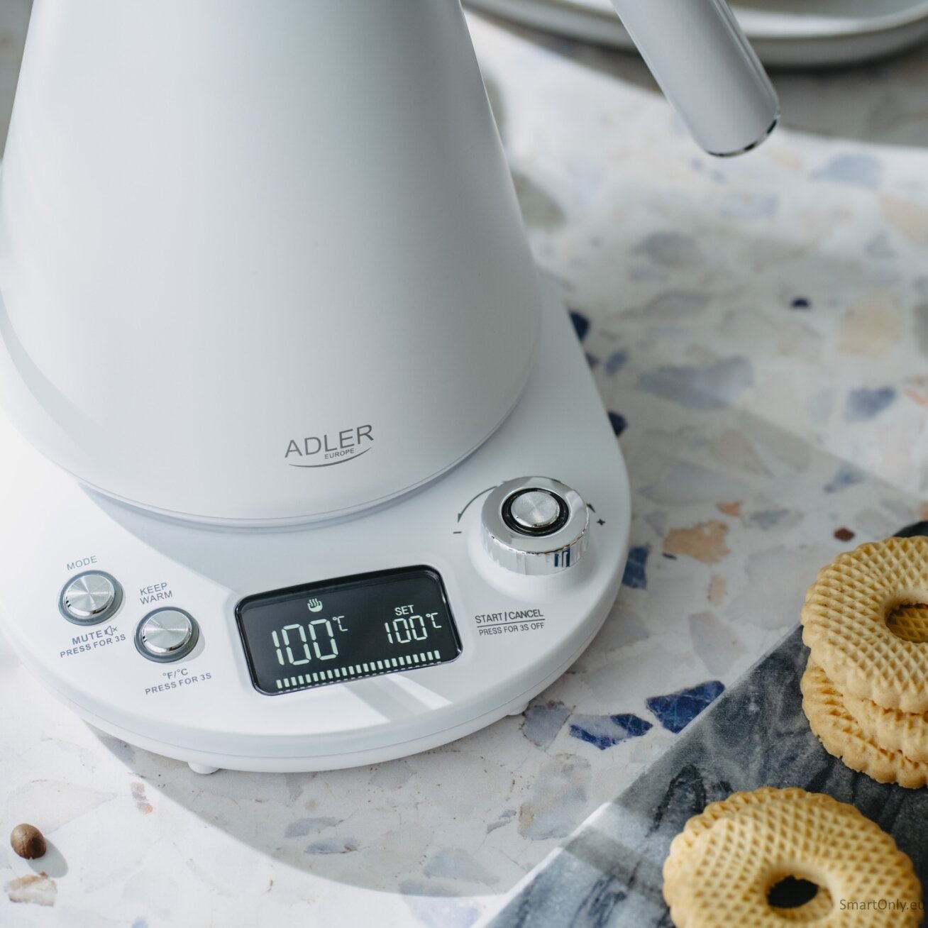 Adler | Kettle | AD 1349w | Electric | 1100 W | 1 L | Stainless Steel | 360° rotational base | White 8