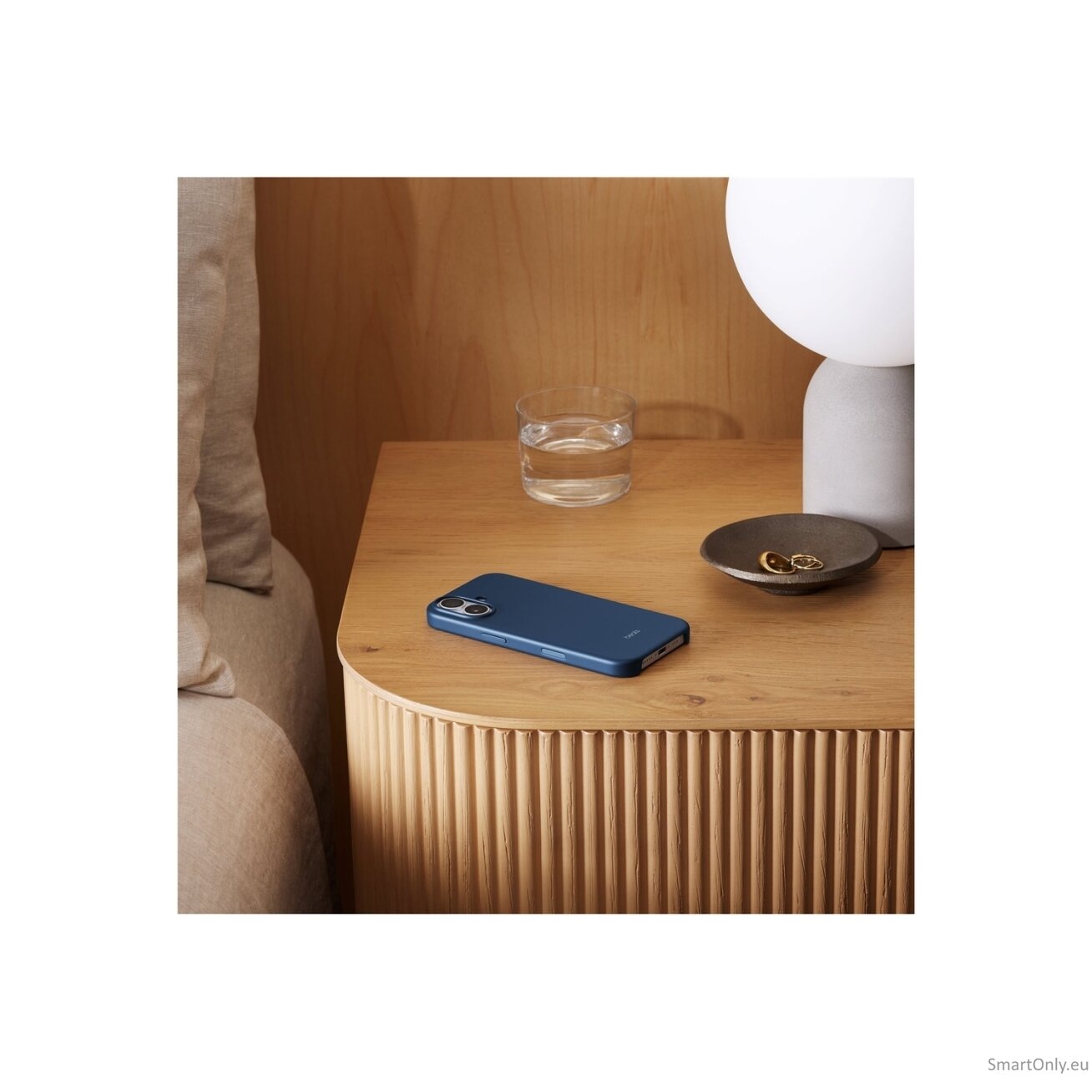 Apple iPhone 17 Case with MagSafe and Camera Control — Bedrock Blue | Apple 2