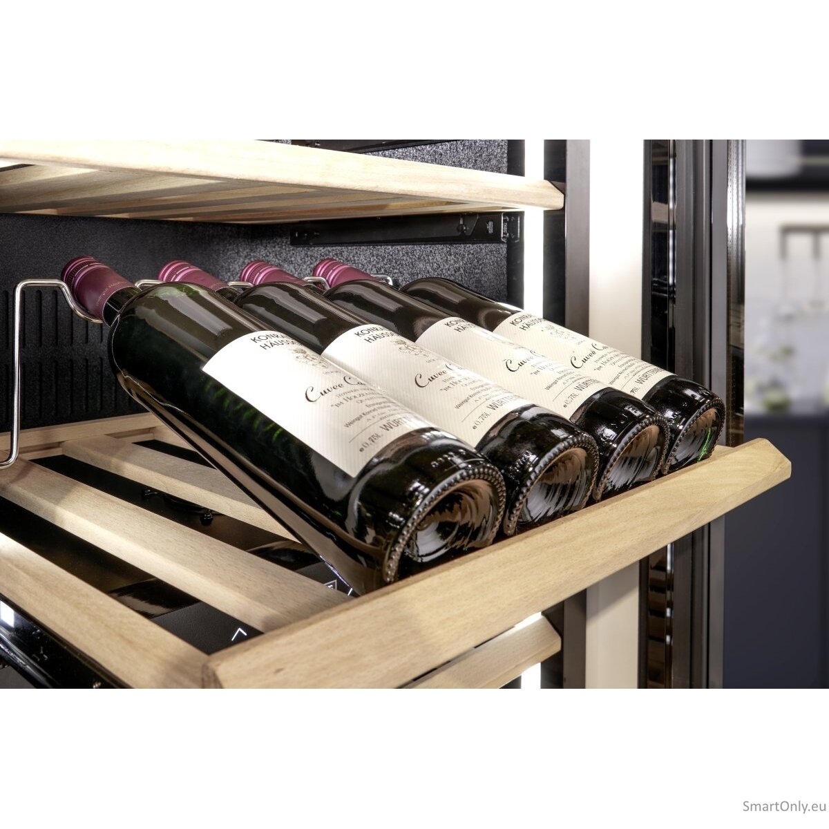 Caso | Wine Cooler | WineDeluxe WD 41 | Energy efficiency class F | Built-in | Bottles capacity 41 | Black 2 Caso | Wine Cooler | WineDeluxe WD 41 | Energy efficiency class F | Built-in | Bottles capacity 41 | Black 2