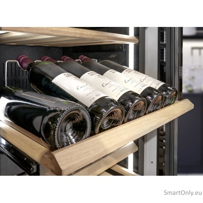 Caso | Wine Cooler | WineDeluxe WD 41 | Energy efficiency class F | Built-in | Bottles capacity 41 | Black 3