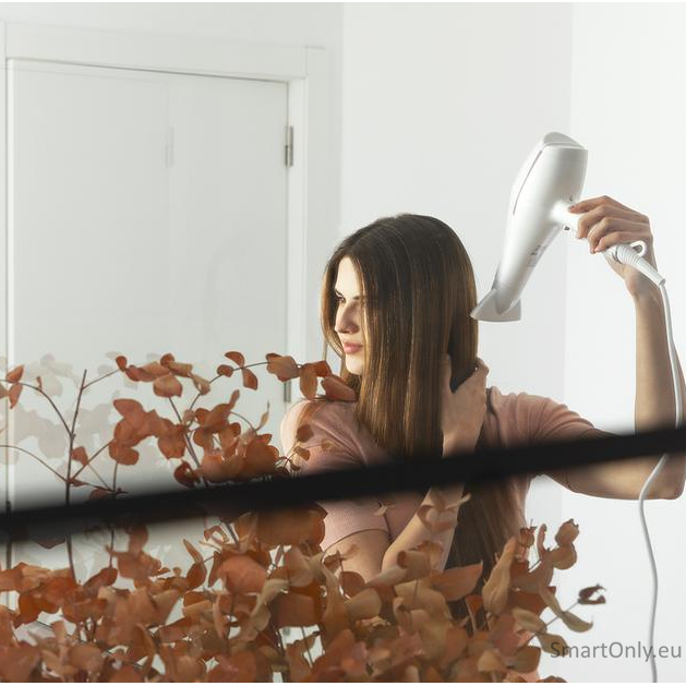 Cecotec Hair Dryer | IoniCare 5300 Maxi Aura | 2200 W | Number of temperature settings 3 | Ionic function | Diffuser nozzle | White 5 Cecotec Hair Dryer | IoniCare 5300 Maxi Aura | 2200 W | Number of temperature settings 3 | Ionic function | Diffuser nozzle | White 5