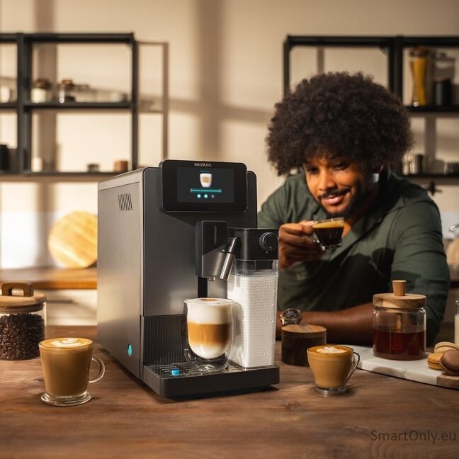 Cecotec Coffee machine | Cremmaet Latte Touch | Pump pressure 19 bar | Built-in milk frother | Super-automatic | Black | 1500 W 1