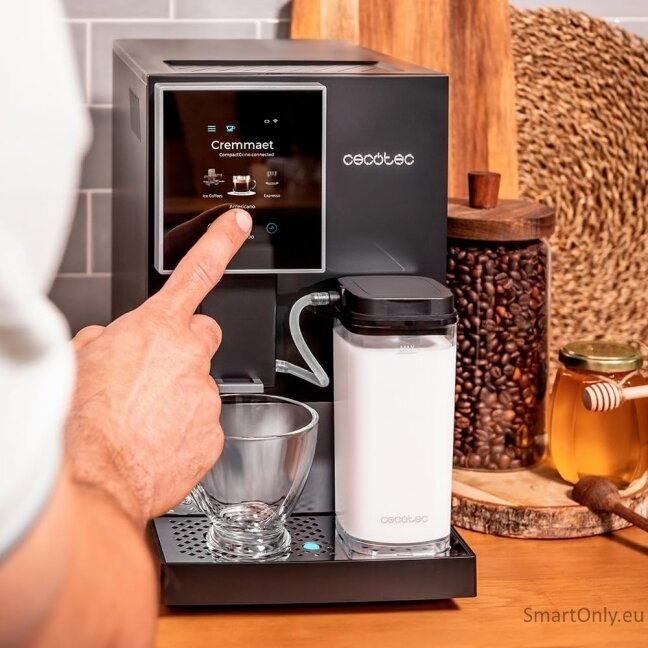 Cecotec Coffee Maker | Cremmaet Compactccino Connected | Pump pressure 19 bar | Built-in milk frother | Super-automatic | Black 5 Cecotec Coffee Maker | Cremmaet Compactccino Connected | Pump pressure 19 bar | Built-in milk frother | Super-automatic | Black 5