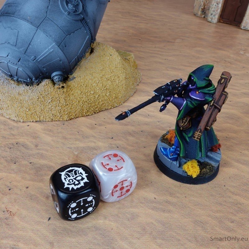 Crosshairs Compact D6 RPG kauliukų rinkinys (juoda ir perlo sp.) 3 Crosshairs Compact D6 RPG kauliukų rinkinys (juoda ir perlo sp.) 3