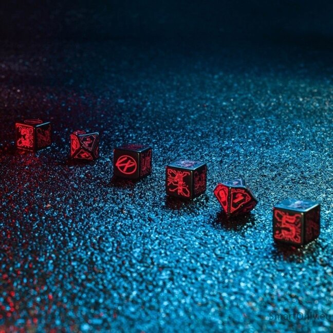 Cyberpunk RED Essential kauliukų rinkinys juodos ir raudonos spalvos 7 Cyberpunk RED Essential kauliukų rinkinys juodos ir raudonos spalvos 7
