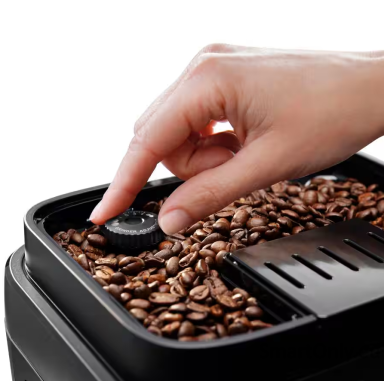 Delonghi Coffee maker | Magnifica Evo | Pump pressure 15 bar | Built-in milk frother | Automatic | 1450 W | Black