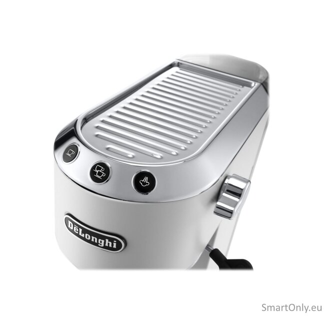 Delonghi | Dedica Pump Espresso | EC685W | Pump pressure 15 bar | Built-in milk frother | Semi-automatic | 1300 W | White 4 Delonghi | Dedica Pump Espresso | EC685W | Pump pressure 15 bar | Built-in milk frother | Semi-automatic | 1300 W | White 4