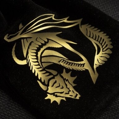 dragon-velour-kauliuku-maiselis-juodos-ir-auksines-sp-1