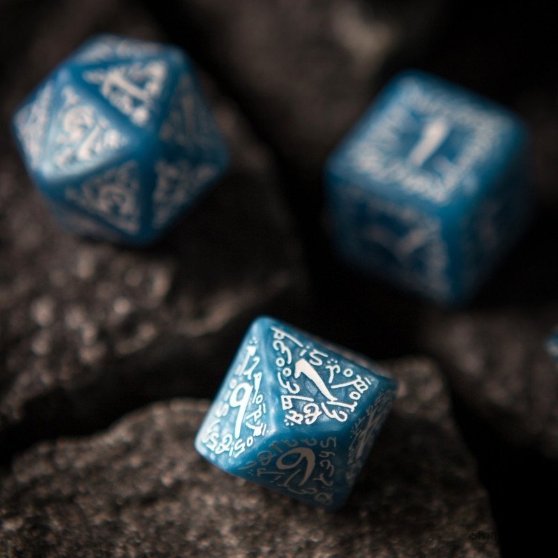 Elvish kauliukų rinkinys mėlynos ir baltos sp 1 Elvish kauliukų rinkinys mėlynos ir baltos sp 1