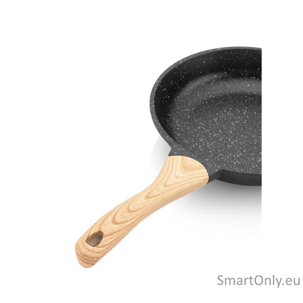 ETA | Pan | ETA792990000 TITANIUM II | Universal | Diameter 24 cm | Electric, induction, gas, glass ceramics | Suitable for induction hob | Fixed handle | Black 3 ETA | Pan | ETA792990000 TITANIUM II | Universal | Diameter 24 cm | Electric, induction, gas, glass ceramics | Suitable for induction hob | Fixed handle | Black 3