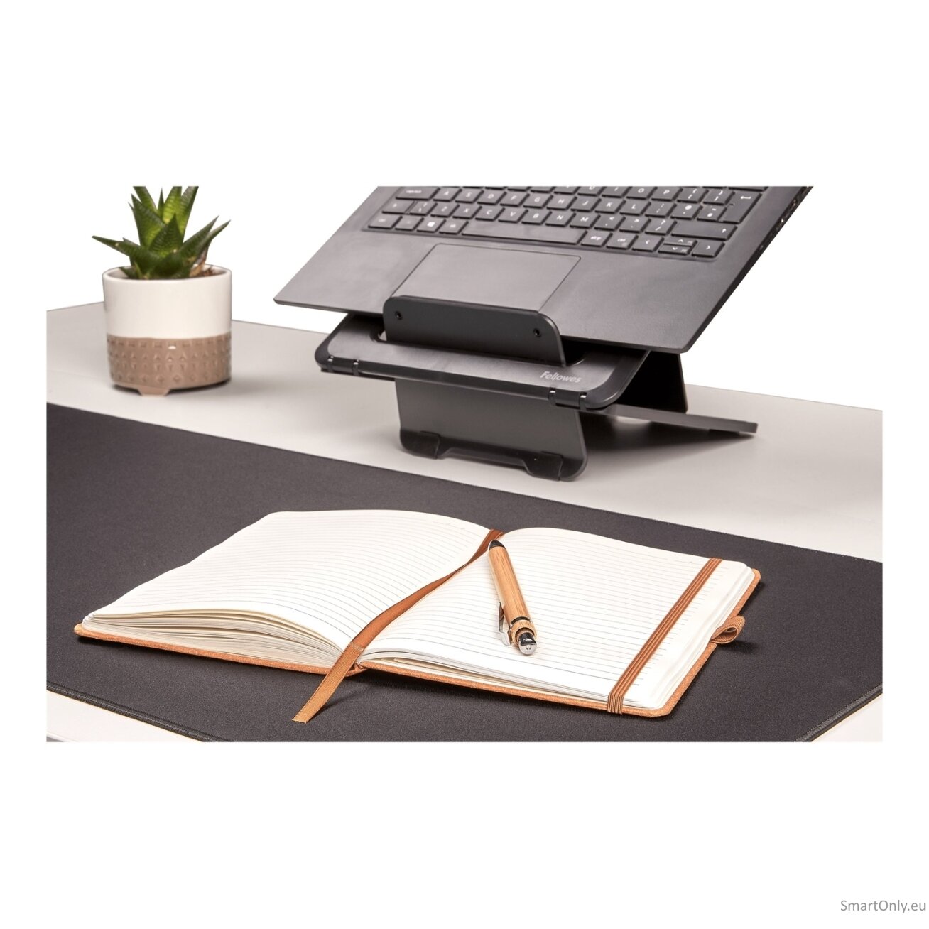 Fellowes Desk Mat | Breyta | 800 x 400 x 2.5 mm | Black 14 Fellowes Desk Mat | Breyta | 800 x 400 x 2.5 mm | Black 14