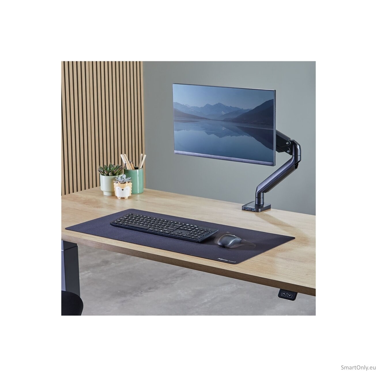 Fellowes Desk Mat | Breyta | 800 x 400 x 2.5 mm | Black 3 Fellowes Desk Mat | Breyta | 800 x 400 x 2.5 mm | Black 3