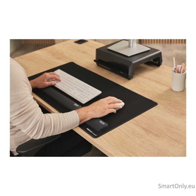 Fellowes Desk Mat | Breyta | 800 x 400 x 2.5 mm | Black 11