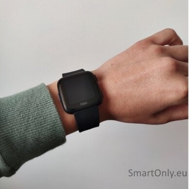 Fitbit Versa NFC Smartwatch Black 6