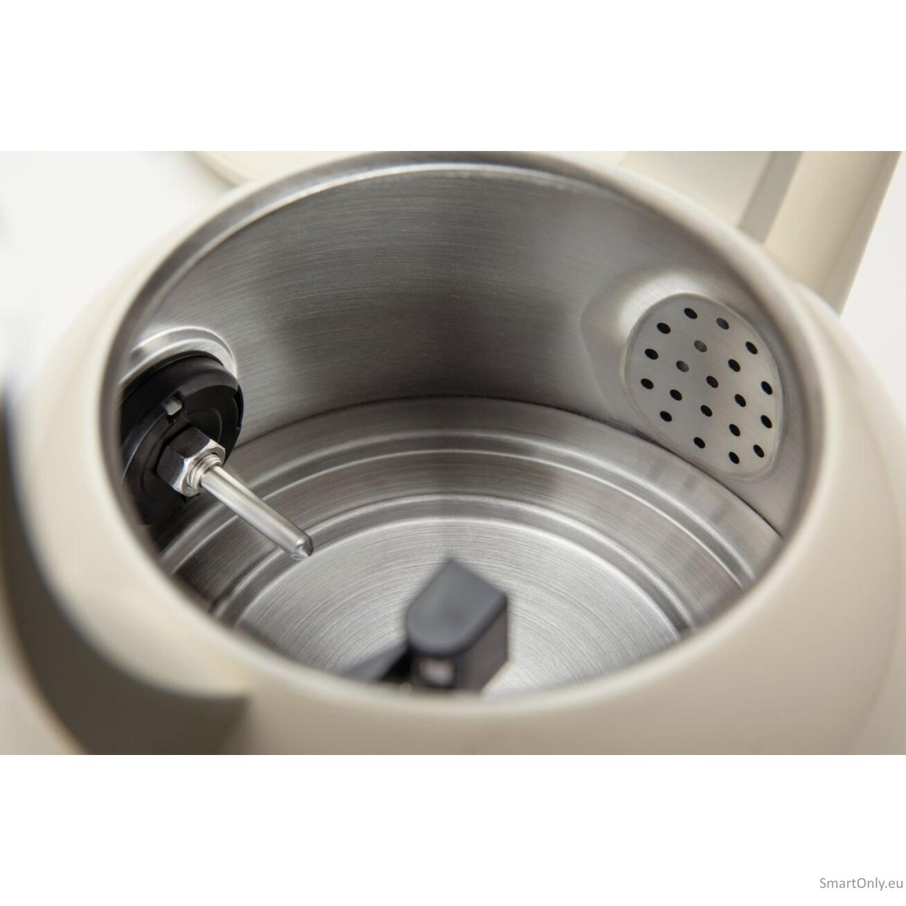 Gorenje | Kettle | K17CLIN | Electric | 2000 W | 1.7 L | Plastic/Metal | 360° rotational base | Beige 3 Gorenje | Kettle | K17CLIN | Electric | 2000 W | 1.7 L | Plastic/Metal | 360° rotational base | Beige 3
