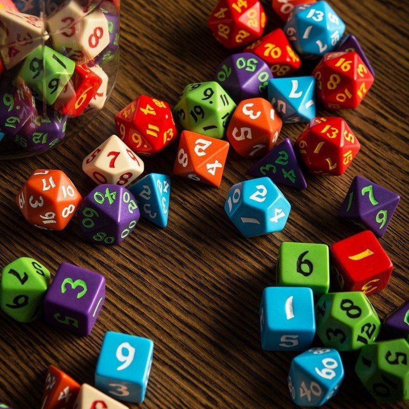 Klasikinių RPG Kauliukų rinkinys 80 vnt. Q-workshop 1 Klasikinių RPG Kauliukų rinkinys 80 vnt. Q-workshop 1