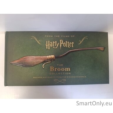 Kosmetinis defektas Harry Potter The Broom Collection Insight Editions Kosmetinis defektas Harry Potter The Broom Collection Insight Editions