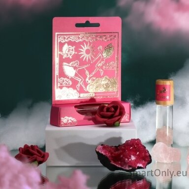 lovers-rutulinis-buteliukas-su-roziniu-kvarcu-ir-eteriniu-aliejumi-roze-ir-muskatinis-salavijas-hop-hare-1