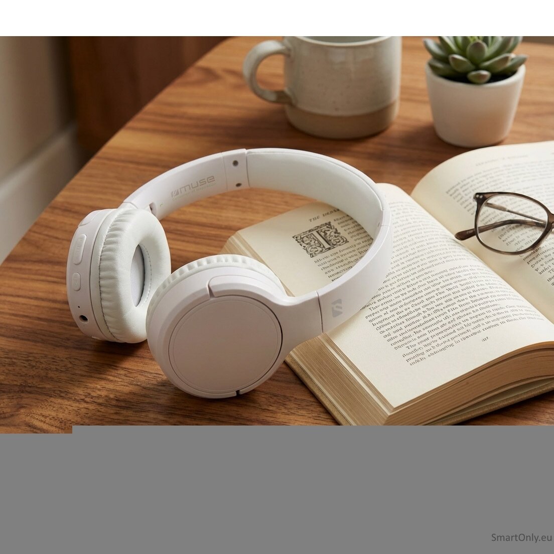 Muse Bluetooth Stereo Headphones M-272 BTW On-ear, Wireless, White | Muse 1 Muse Bluetooth Stereo Headphones M-272 BTW On-ear, Wireless, White | Muse 1
