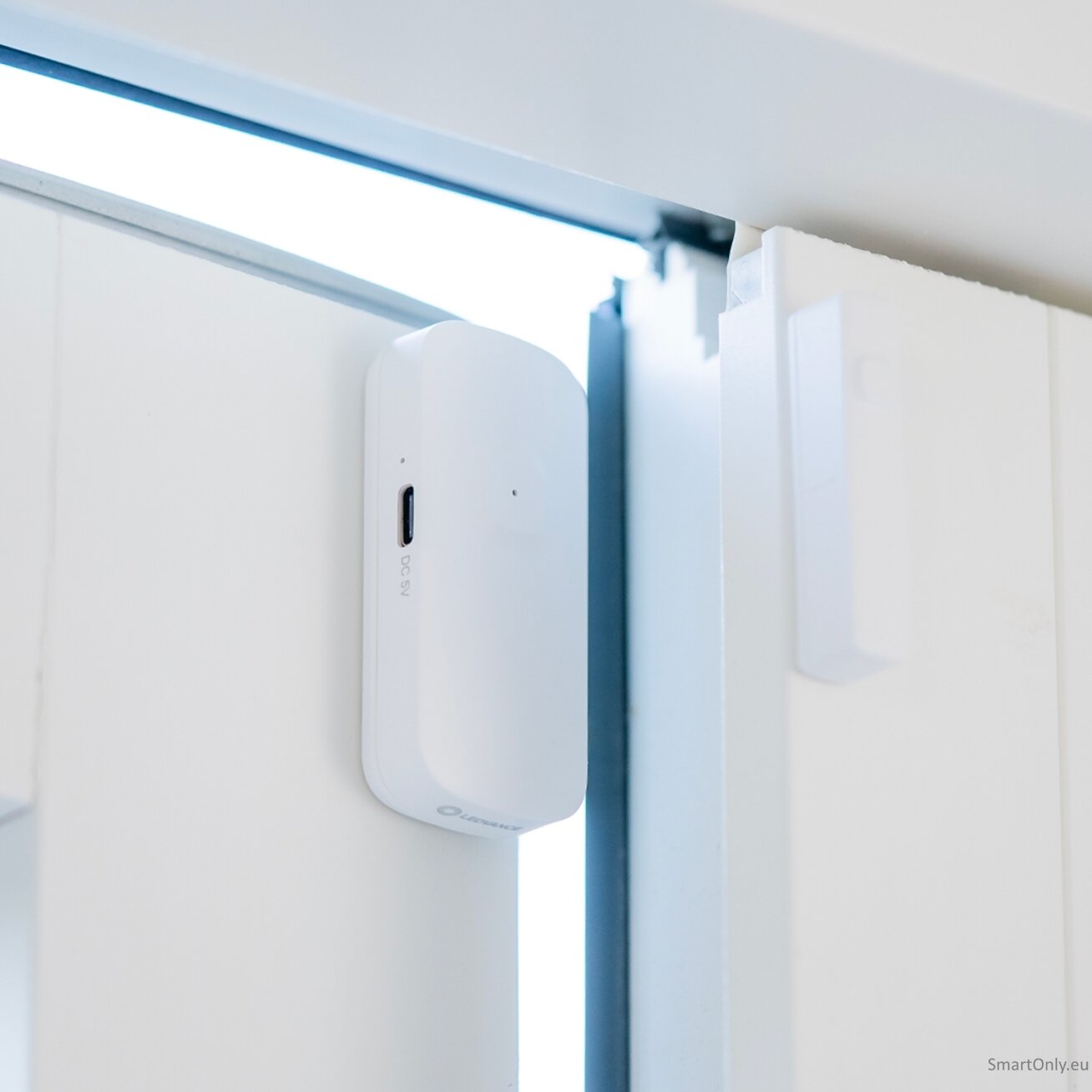 Osram SMART+ WIFI Contact Sensor | White 8 Osram SMART+ WIFI Contact Sensor | White 8