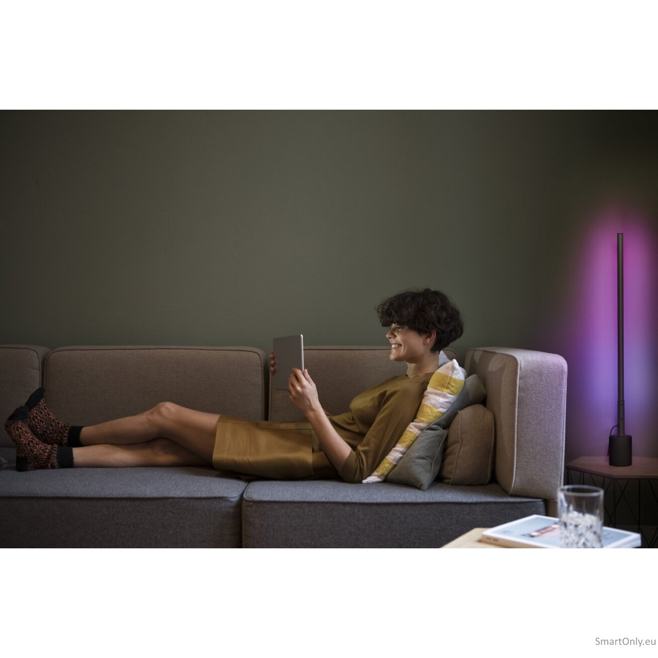 Osram SMART WIFI FLOOR CORNERSLIM RGBTWBK | 8 W | Tunable White | Wi-Fi 3