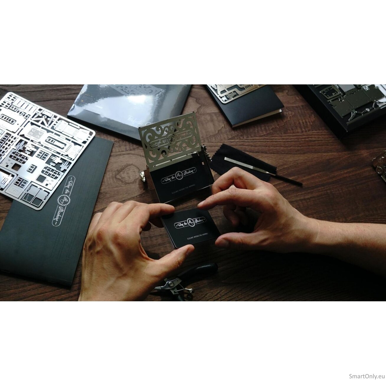 Perfecto Card Case kontstruktorius Time For Machine 7