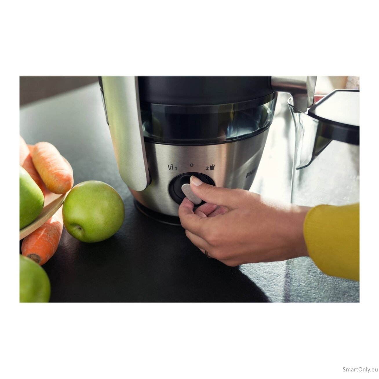 Philips | Juicer | HR1922/21 Avance collection | Type Juicer maker | Stainless steel | 1200 W | Number of speeds 2 | 9500 RPM 13 Philips | Juicer | HR1922/21 Avance collection | Type Juicer maker | Stainless steel | 1200 W | Number of speeds 2 | 9500 RPM 13