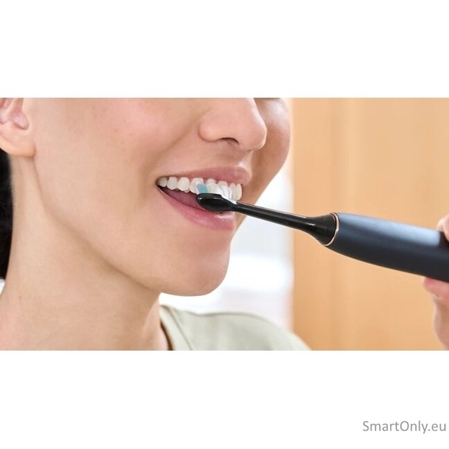 Philips Replacement brush heads | HX6062/88 Sonicare Optimal White | Heads | For adults | Number of brush heads included 2 | Black 4 Philips Replacement brush heads | HX6062/88 Sonicare Optimal White | Heads | For adults | Number of brush heads included 2 | Black 4