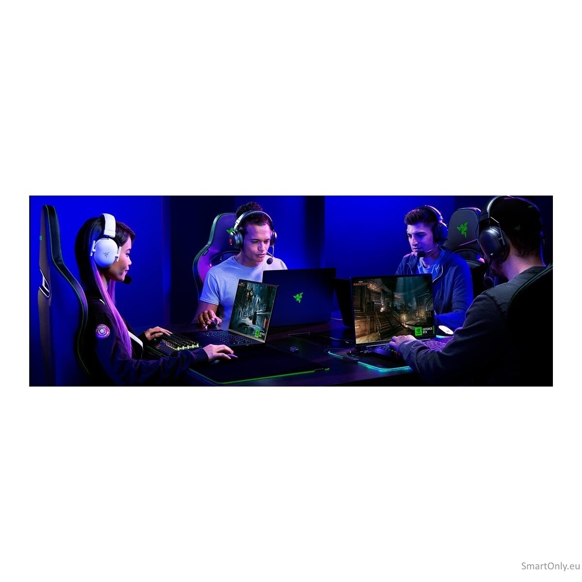 Razer Blade 16 RZ09-05817EN3-R3E1 | Black | 16 " | OLED | QHD+ | 2560 x 1600 pixels | 240 Hz | Intel Core Ultra 9 | 386H | 32 GB | LPDDR5X | Solid-state drive capacity 1000 GB | NVIDIA GeForce RTX 5070 Ti | GDDR7 | 12 GB | Windows 11 Home | 802.11be | Blu 9 Razer Blade 16 RZ09-05817EN3-R3E1 | Black | 16 " | OLED | QHD+ | 2560 x 1600 pixels | 240 Hz | Intel Core Ultra 9 | 386H | 32 GB | LPDDR5X | Solid-state drive capacity 1000 GB | NVIDIA GeForce RTX 5070 Ti | GDDR7 | 12 GB | Windows 11 Home | 802.11be | Blu 9