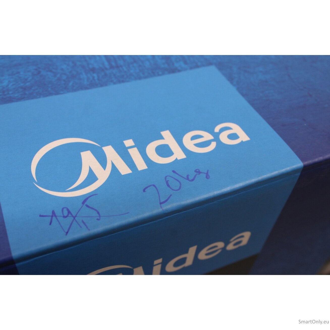 SALE OUT. Midea V15 Robot Vacuum Cleaner | Midea Robot Vacuum Cleaner | V15 | Wet&Dry | 5200 mAh | Dust capacity 3 L | 16200 Pa | Black | DAMAGED PACKAGING, MISSING MANUAL AND DUST BAG, DIRTY, SCRATCHED | 24 month(s) 1 SALE OUT. Midea V15 Robot Vacuum Cleaner | Midea Robot Vacuum Cleaner | V15 | Wet&Dry | 5200 mAh | Dust capacity 3 L | 16200 Pa | Black | DAMAGED PACKAGING, MISSING MANUAL AND DUST BAG, DIRTY, SCRATCHED | 24 month(s) 1