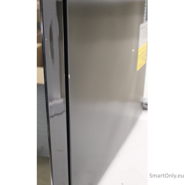 SALE OUT. Adler | Beverage Pantry | AD 8083 | Energy efficiency class G | Free standing | Bottles capacity 12 | Black | DAMAGED PACKAGING, SCRATCHED DOOR AND THE RIGHT SIDE 2