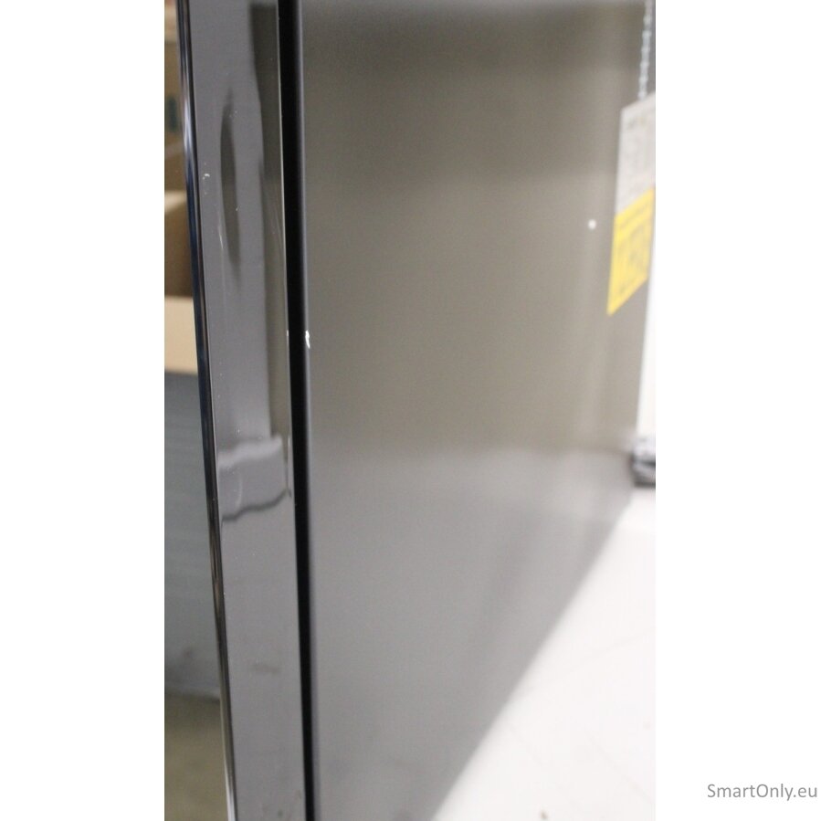 SALE OUT. Adler | Beverage Pantry | AD 8083 | Energy efficiency class G | Free standing | Bottles capacity 12 | Black | DAMAGED PACKAGING, SCRATCHED DOOR AND THE RIGHT SIDE 2 SALE OUT. Adler | Beverage Pantry | AD 8083 | Energy efficiency class G | Free standing | Bottles capacity 12 | Black | DAMAGED PACKAGING, SCRATCHED DOOR AND THE RIGHT SIDE 2
