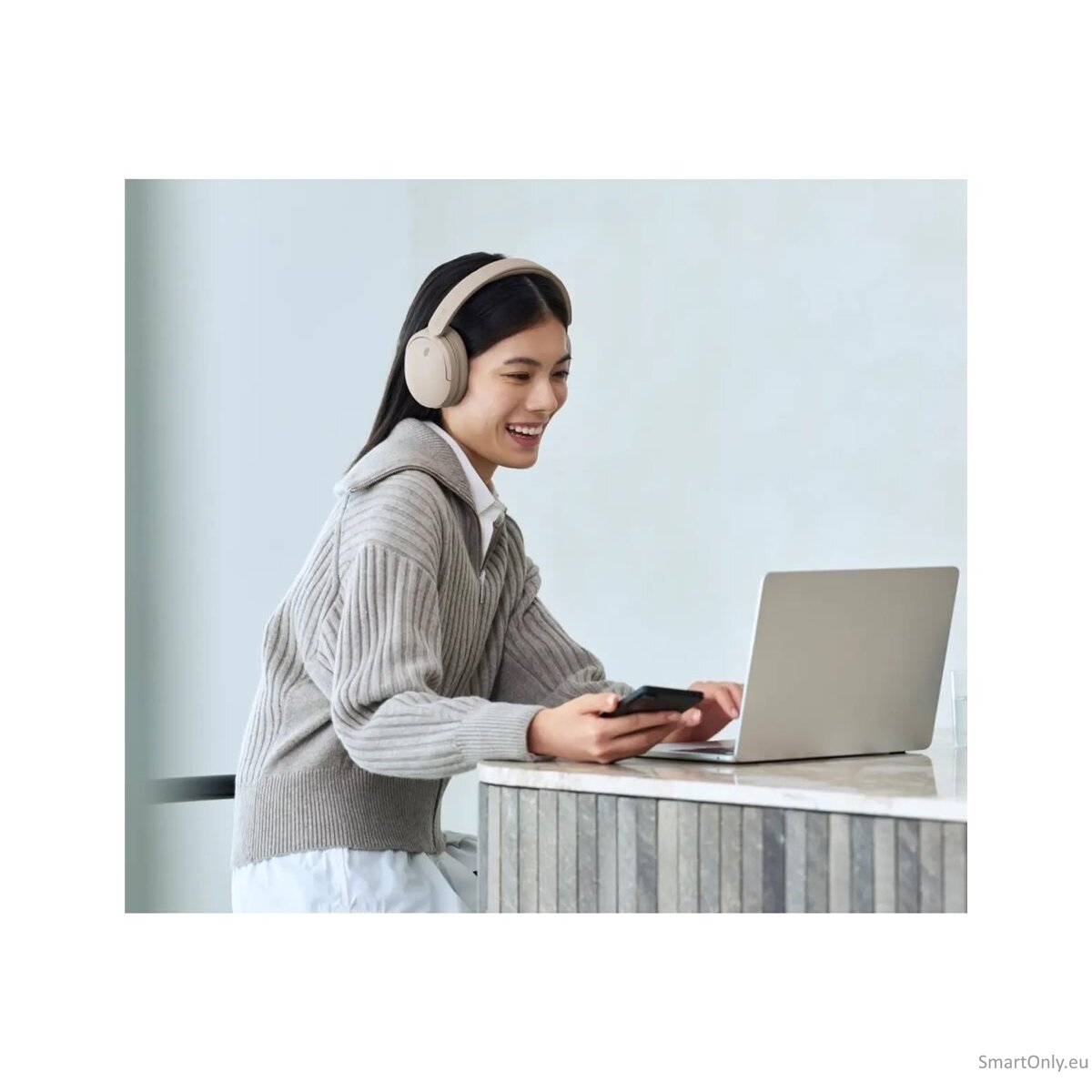 Sony WH-CH730N | Bluetooth | Over-Ear | Microphone | Beige 12 Sony WH-CH730N | Bluetooth | Over-Ear | Microphone | Beige 12