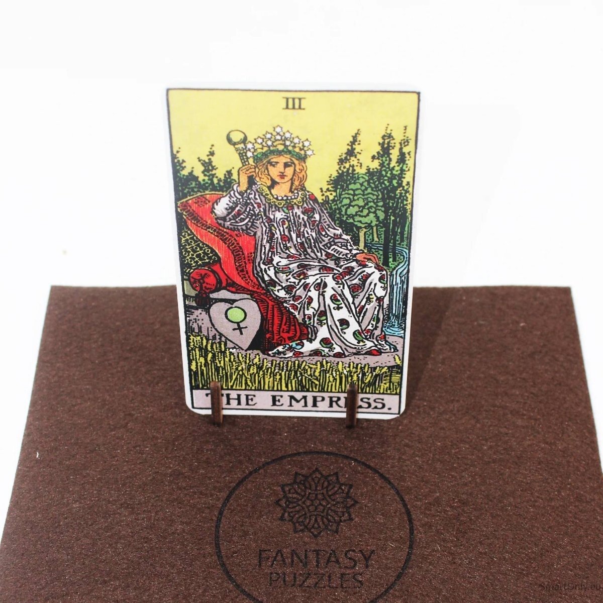 Tarot: The Empress (Rider-Waite) Dėlionė Iš Medžio (250 detalių) Fantasy Puzzles 1 Tarot: The Empress (Rider-Waite) Dėlionė Iš Medžio (250 detalių) Fantasy Puzzles 1