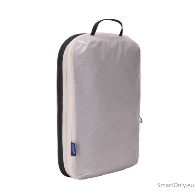 Thule | Compression Packing Cube Medium | White 1 Thule | Compression Packing Cube Medium | White 1
