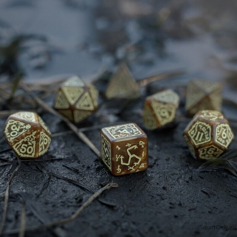 The Witcher Crones - Weavess kauliukų rinkinys Q-workshop 5 The Witcher Crones - Weavess kauliukų rinkinys Q-workshop 5
