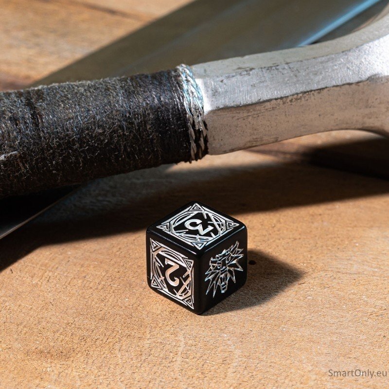 The Witcher Geralt Silver Sword kauliukų rinkinys juodos ir sidabro sp 7 The Witcher Geralt Silver Sword kauliukų rinkinys juodos ir sidabro sp 7