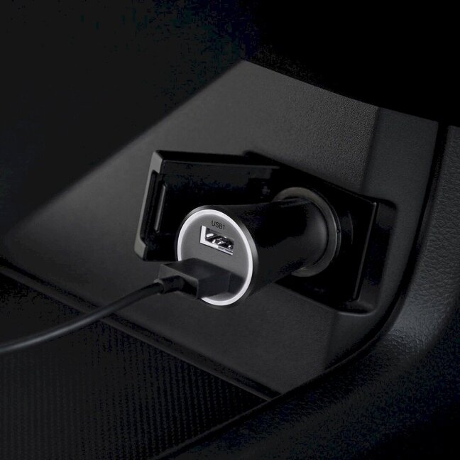 Xiaomi Mi 37W Dual-Port Car Charger 4 Xiaomi Mi 37W Dual-Port Car Charger 4